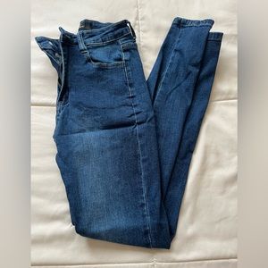 NVGTN Navishape Dark Wash Jeans